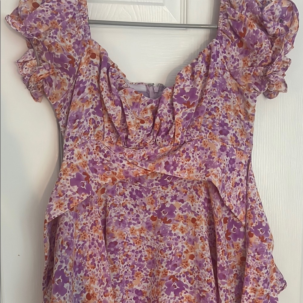 Floral Ruffle Romper - Picture 4 of 9